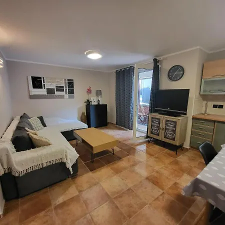 Apartment Apartman Kundih Biograd Na Moru